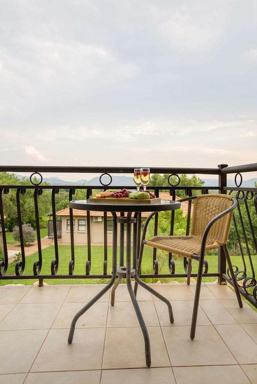 Three Oaks And An Aloe Boutique Hotel Hartbeespoort Eksteriør bilde